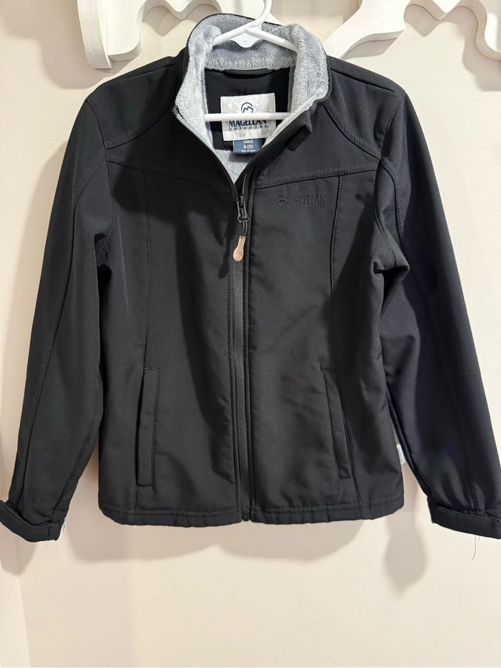 Magellan Outdoors Kids Black Softshell Jacket with soft lining